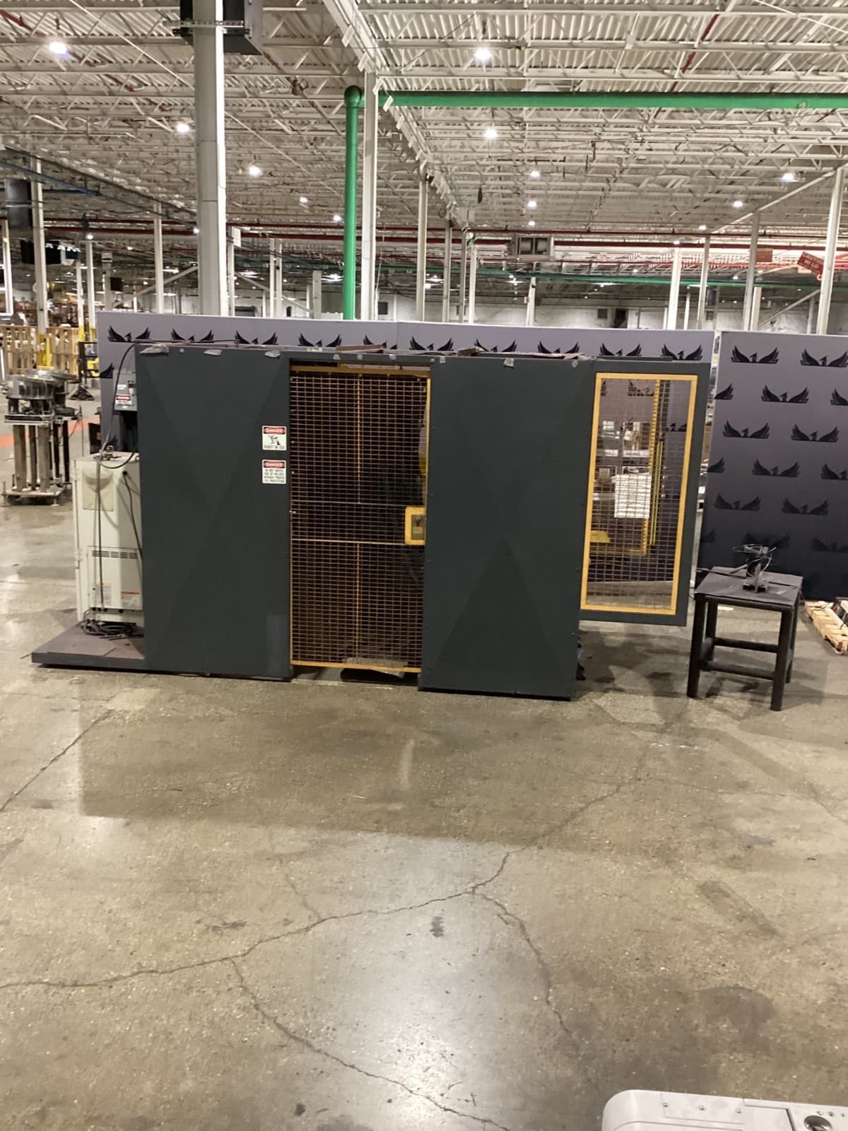 PANASONIC PerformArc VR-005CII Robotic Welding Cell w/ Indexer USED