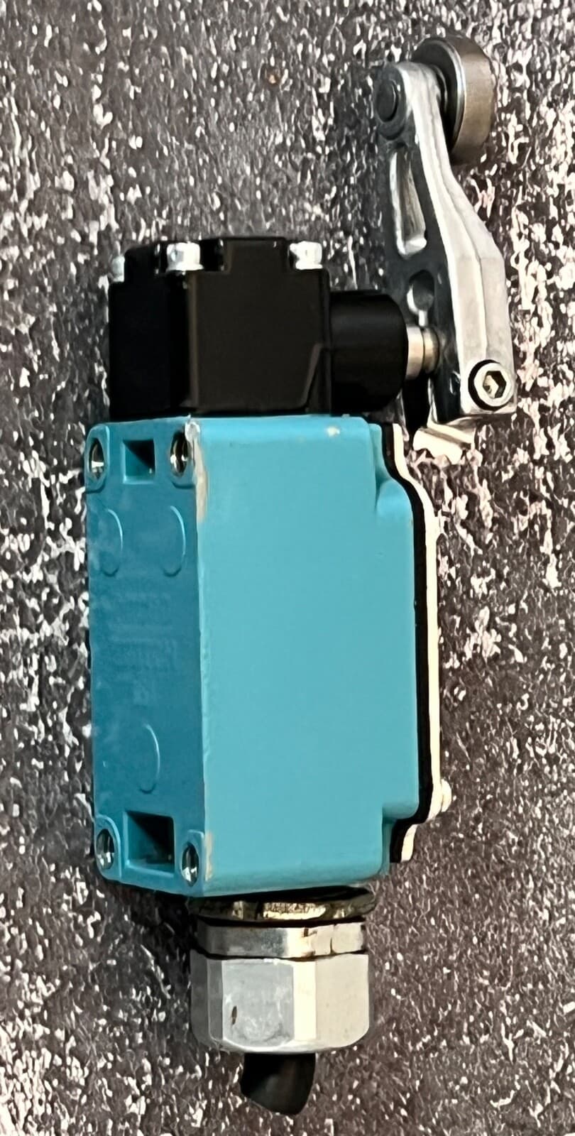 Honeywell 1LS1-L MICRO SWITCH™ Limit Switch, Side Rotary, SPDT, 10A 4