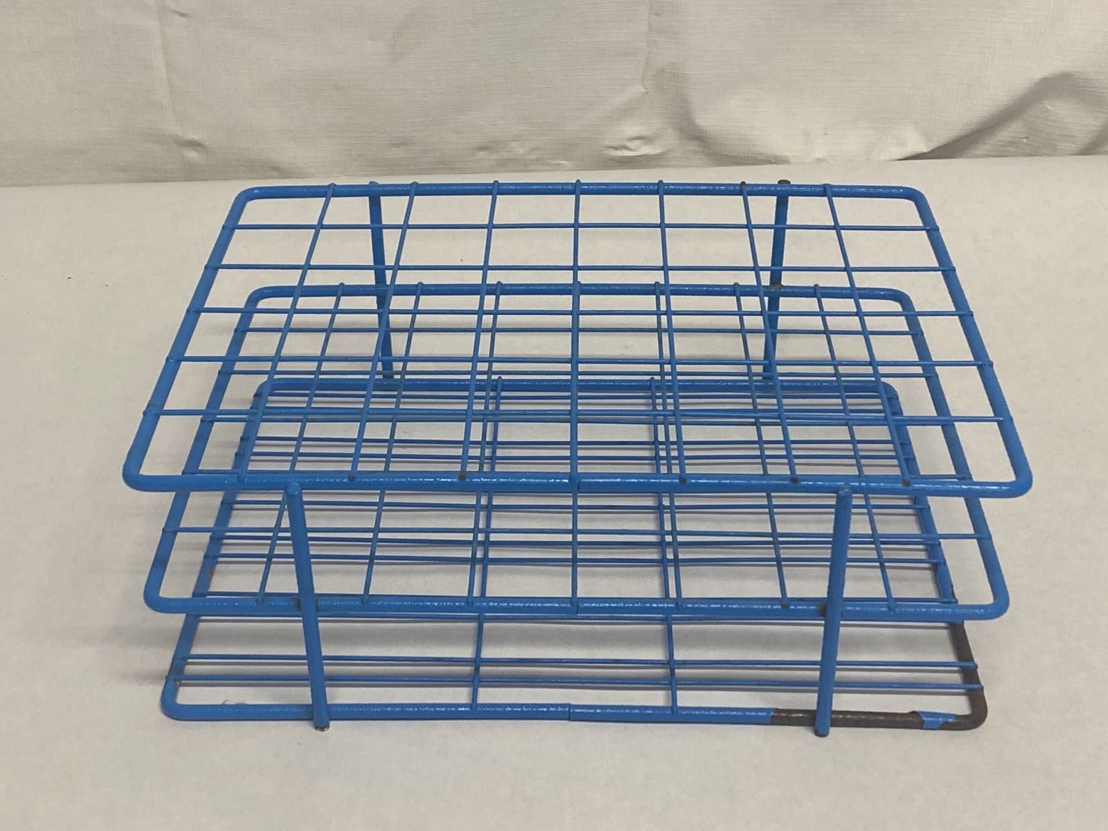 48-Place Blue Epoxy-Coated Wire Test Tube Rack for 25-30mm Tube 6x8 Array 11” B 3