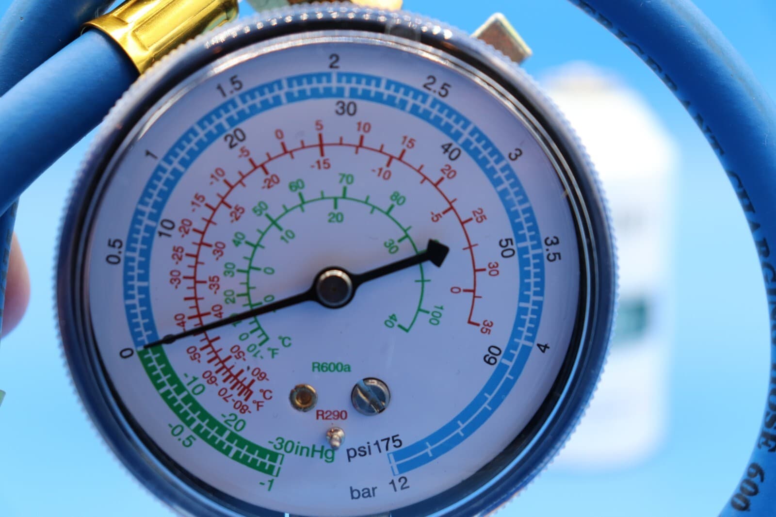 r600a, R-600a Refrigerant, Enviro-Safe R-600a 6 oz can with gauge kit #8055 2