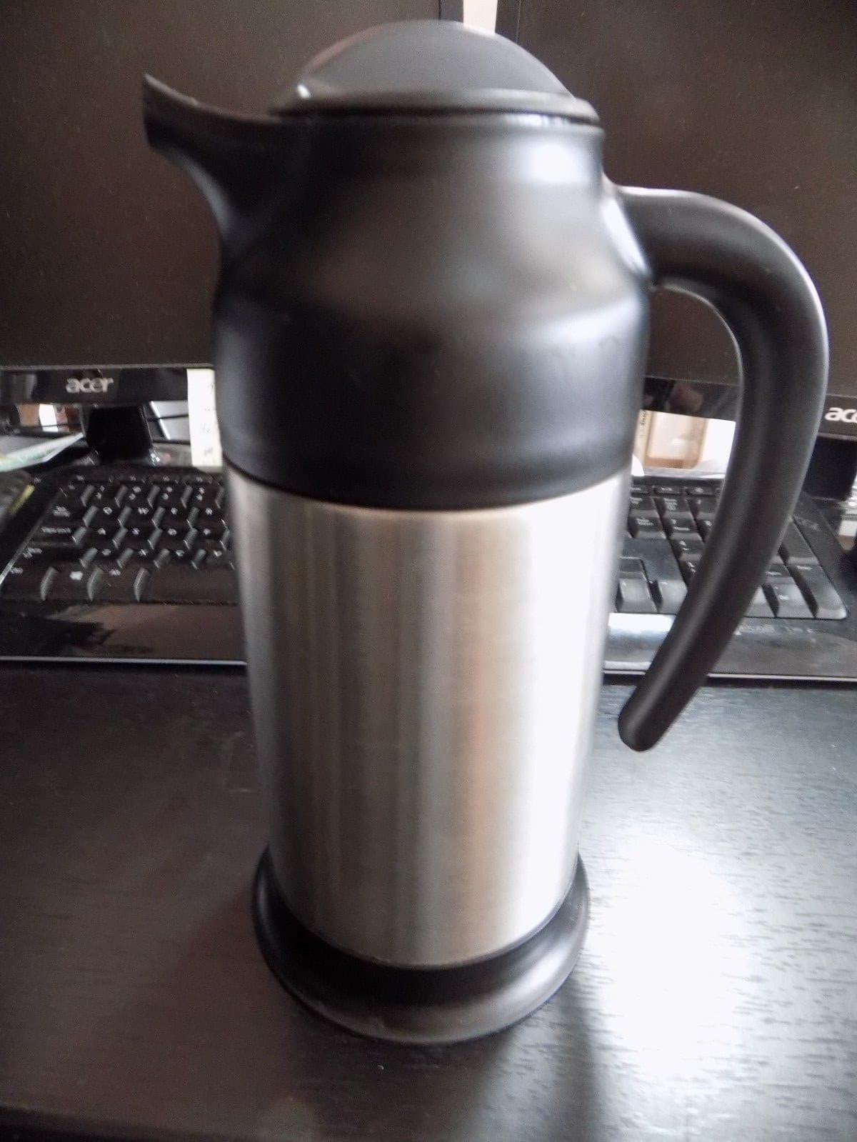 24 oz. Insulated Stainless Steel Creamer Thunder Group TJWB007 3