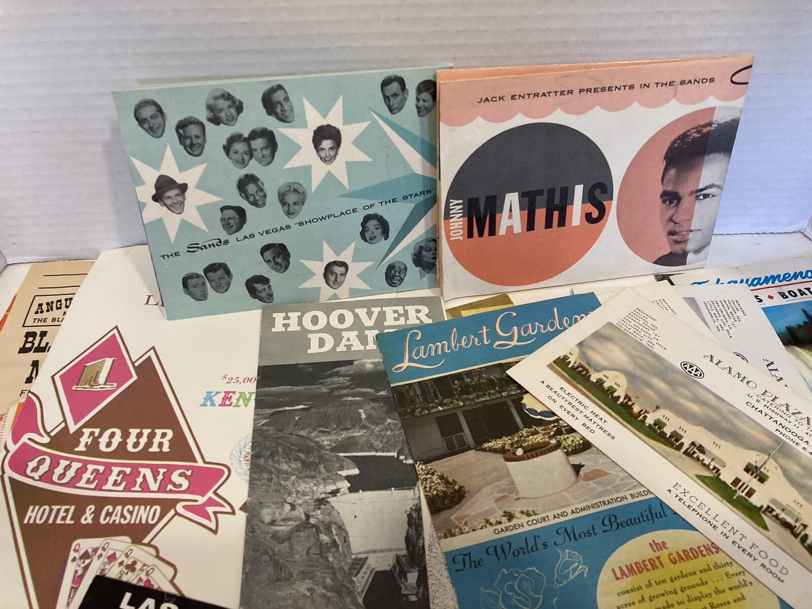 Large 200+  Ephemera Lot US Travel Brochures 1940s-1970s CA KS SD NV IL WA UT MD 5