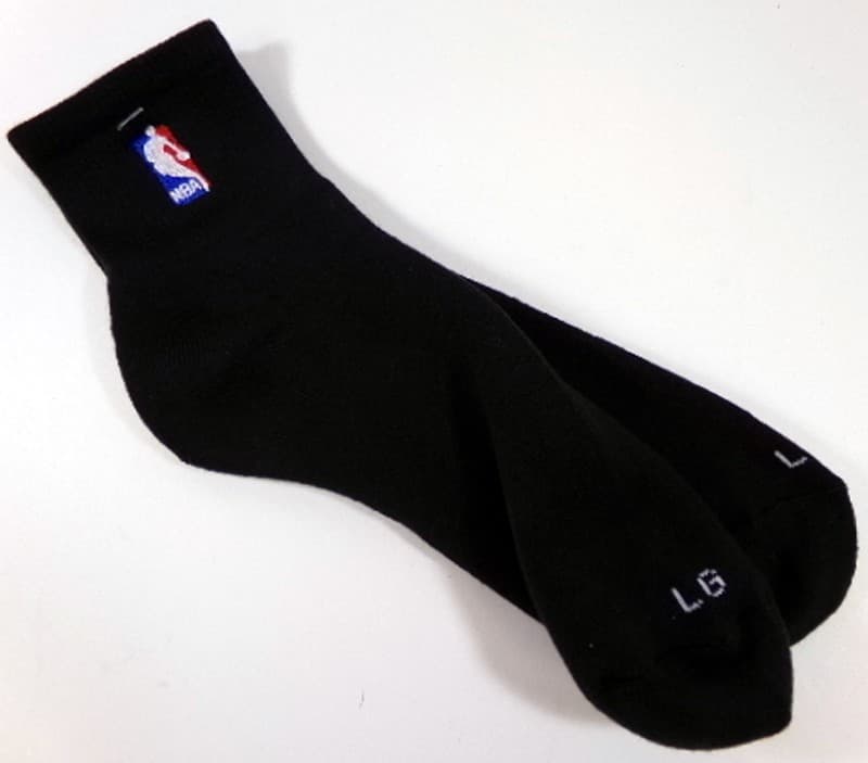 1-Pair NBA Team Issue Black Socks Quarter Large New