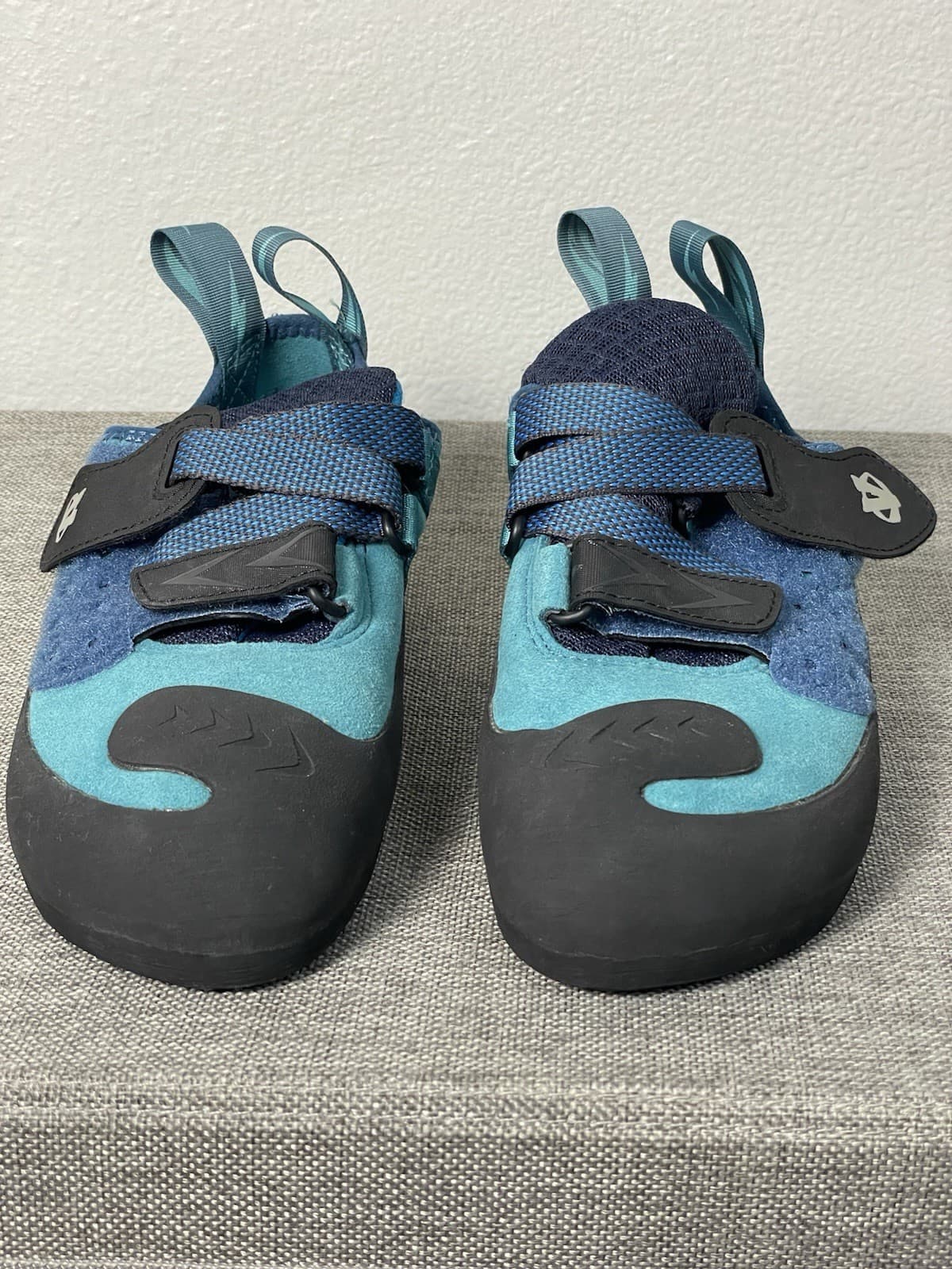 Evolv Kira Climbing Shoes Women’s Size US 9 / EUR 40 Teal Blue Excellent Cond 2
