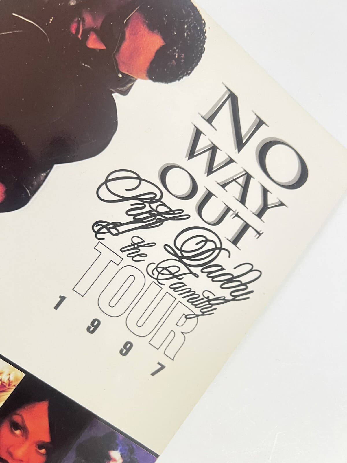 PUFF DADDY & THE FAMILY NO WAY OUT TOUR BOOK 1997 NOTORIOUS BIG JAY-Z DIDDY RARE 3