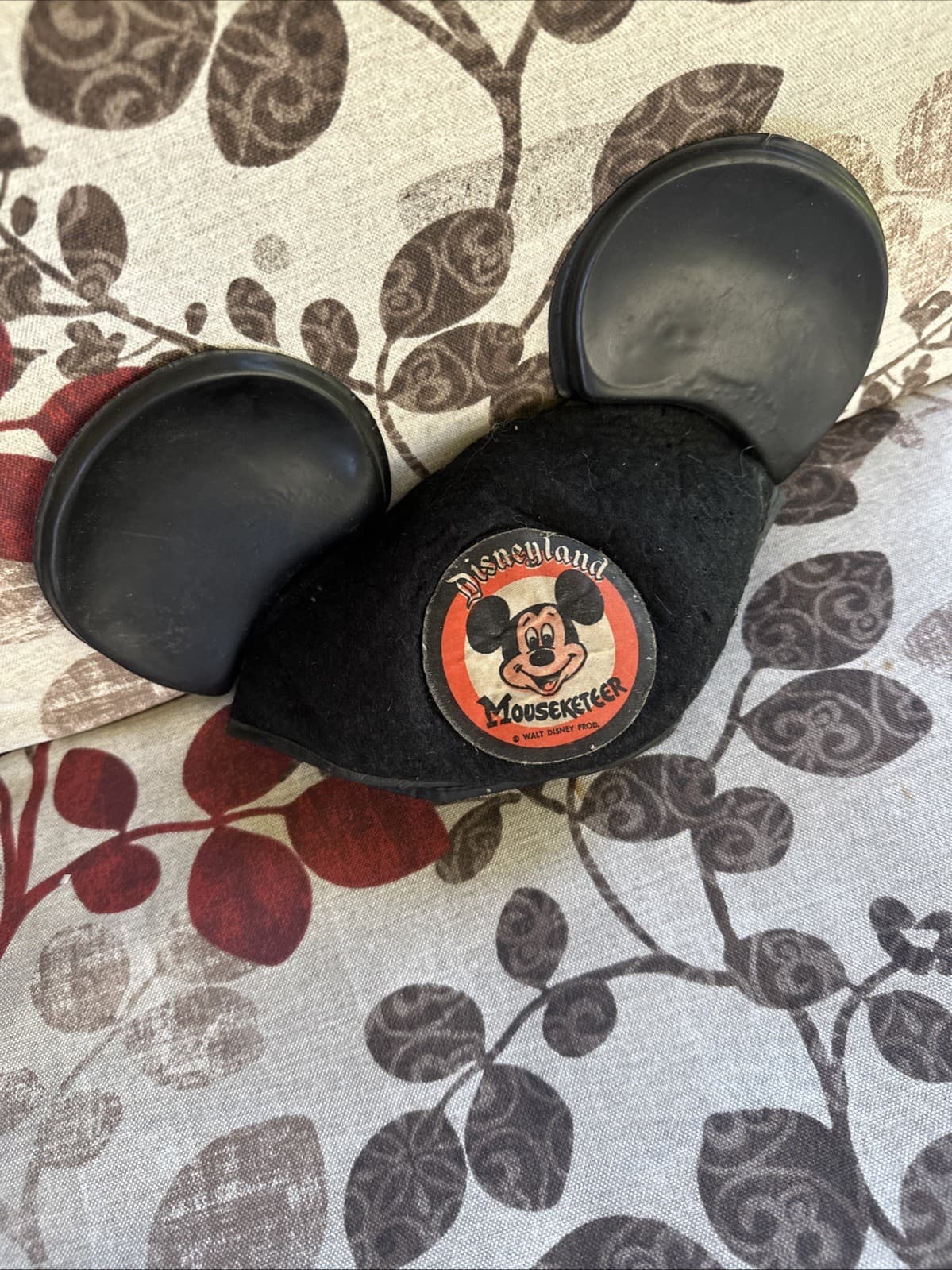 Vintage MOUSEKETEER Mickey Mouse Ears Cap w/name (Colin) on Back. Frm Disneyland 2