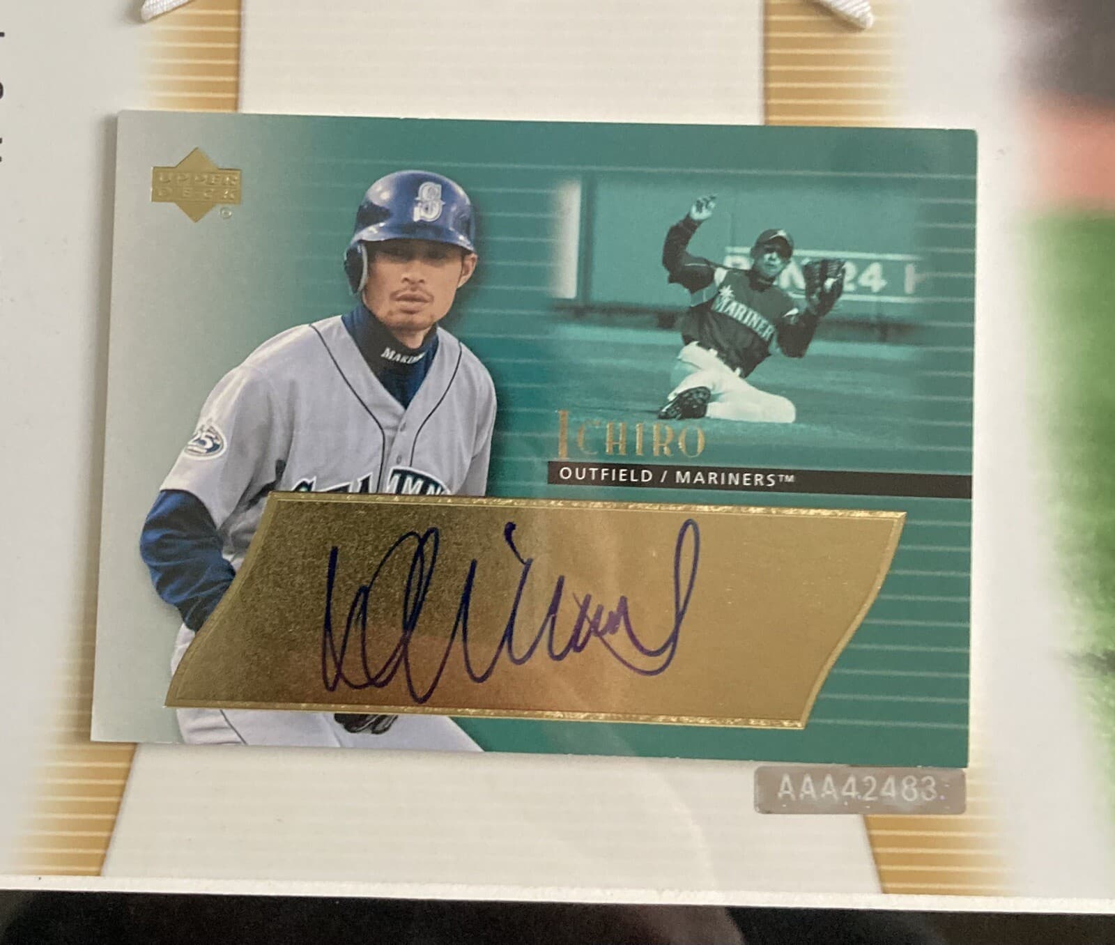 ICHIRO 2003 Upper Deck Authentics Framed 11X14 Autograph Photo #44/75 MARINERS 2