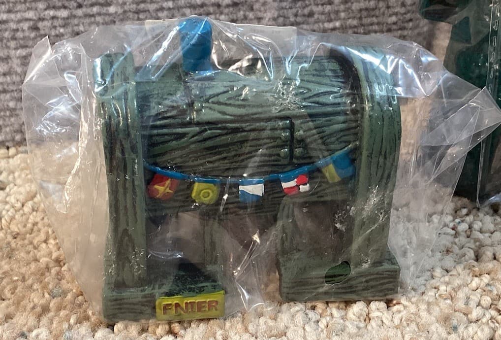 SpongeBob Aquarium Fish Tank Decorations - Plants + 4 Buildings 2