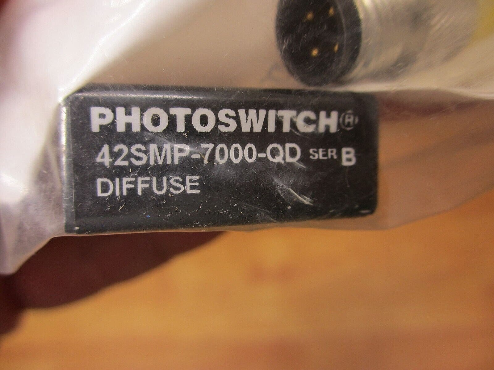 Allen Bradley 42SMP-7000-QD *NEW SEALED* Photoswitch Diffuse Sensor 5
