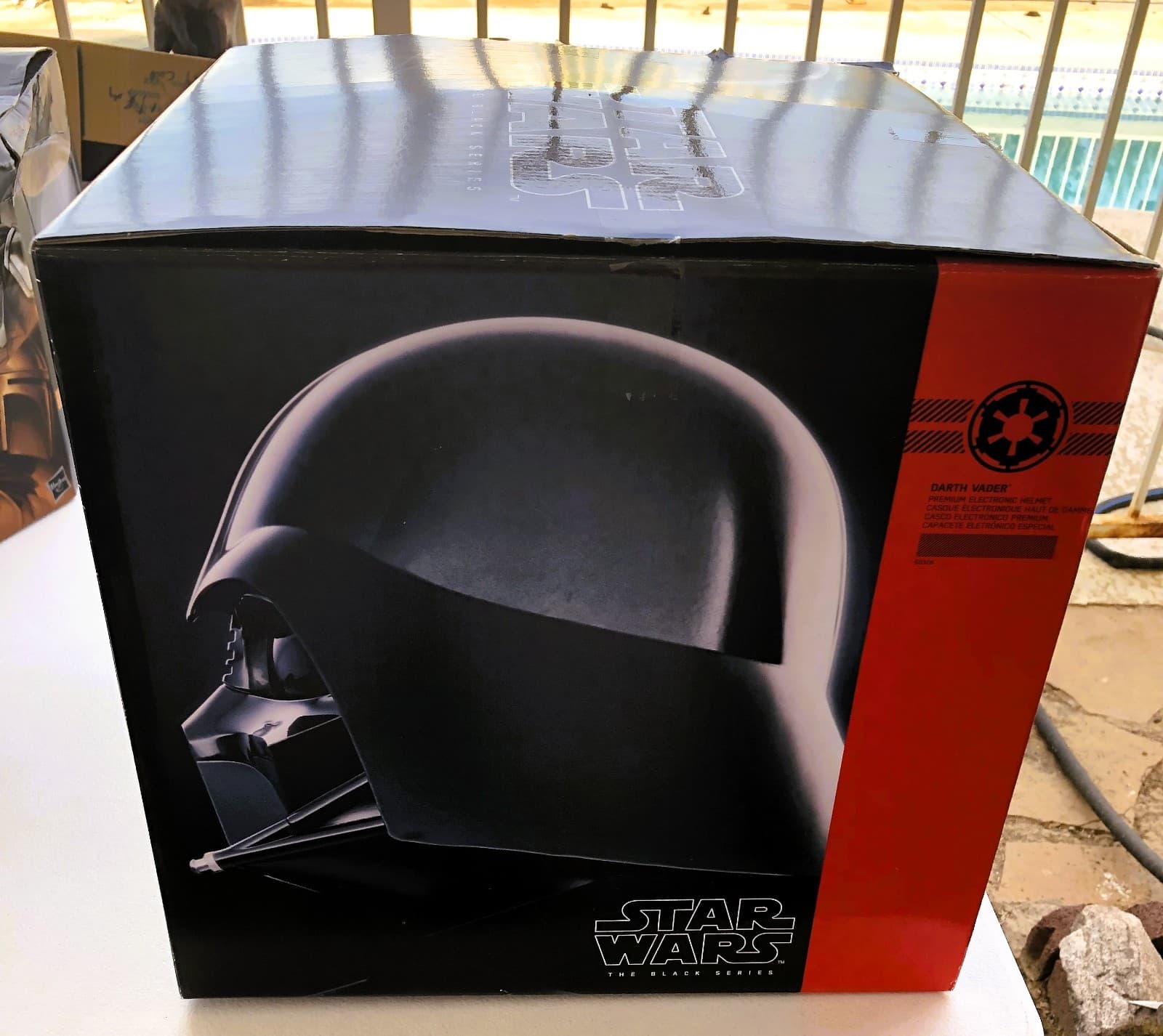 HASBRO STAR WARS BLACK SERIES PREMIUM ELECTRONIC HELMET DARTH VADER 2