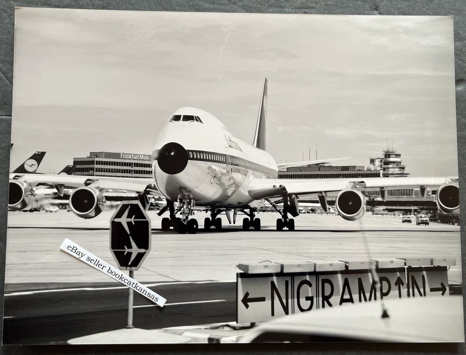 LUFTHANSA BOEING 747 200B JUMBO JET 1987 7x9.5” Aviation Archive Airlines Photo