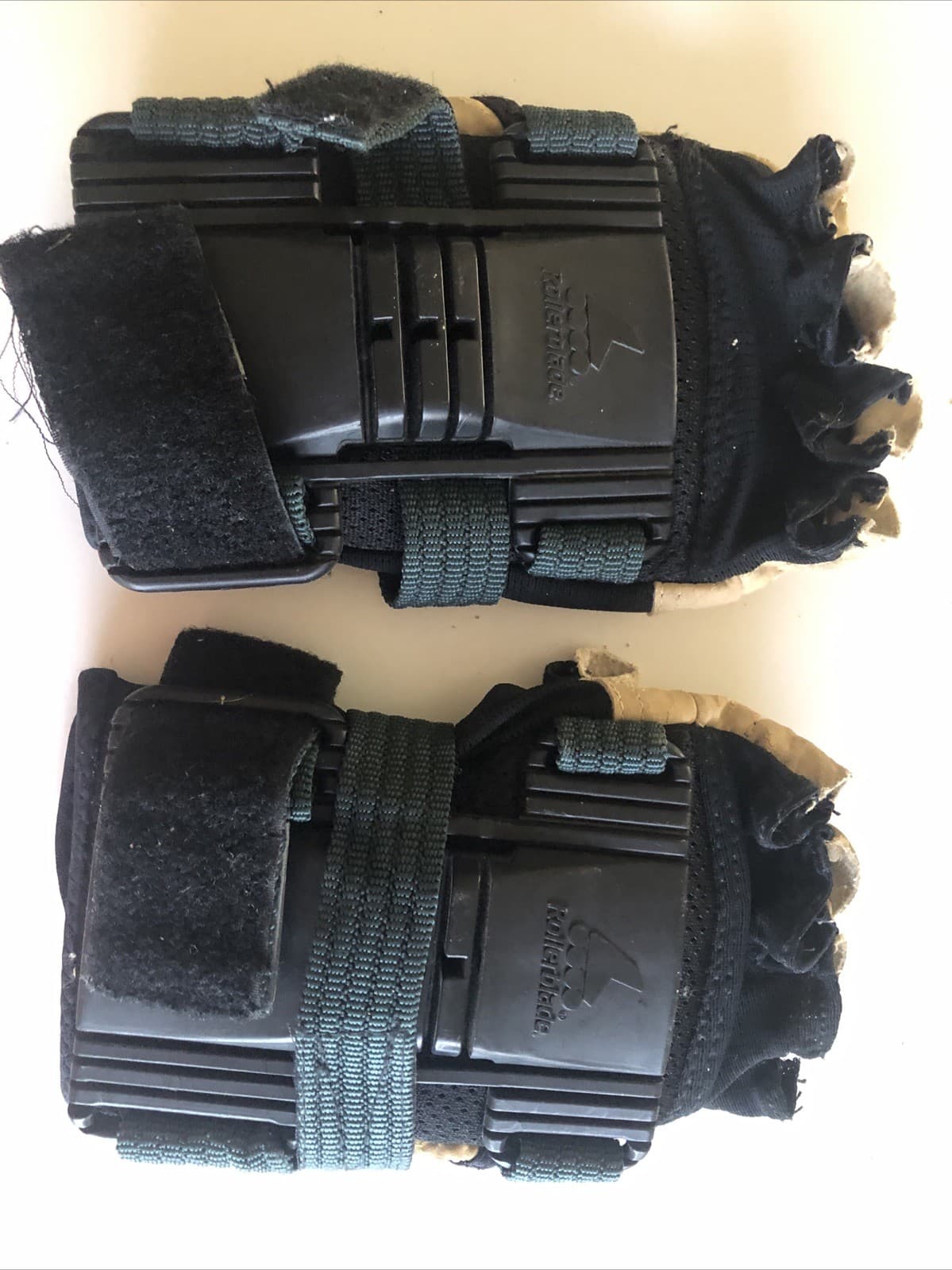 Vintage B1 Rollerblade Advanced Wrist Guard Gloves  Padded Leather Brace Small   2