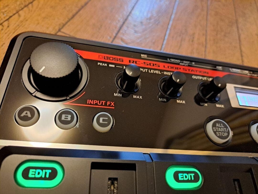 Boss RC-505 Loop Station Phrase Recorder Keyboard Effect Workstation Table top 3