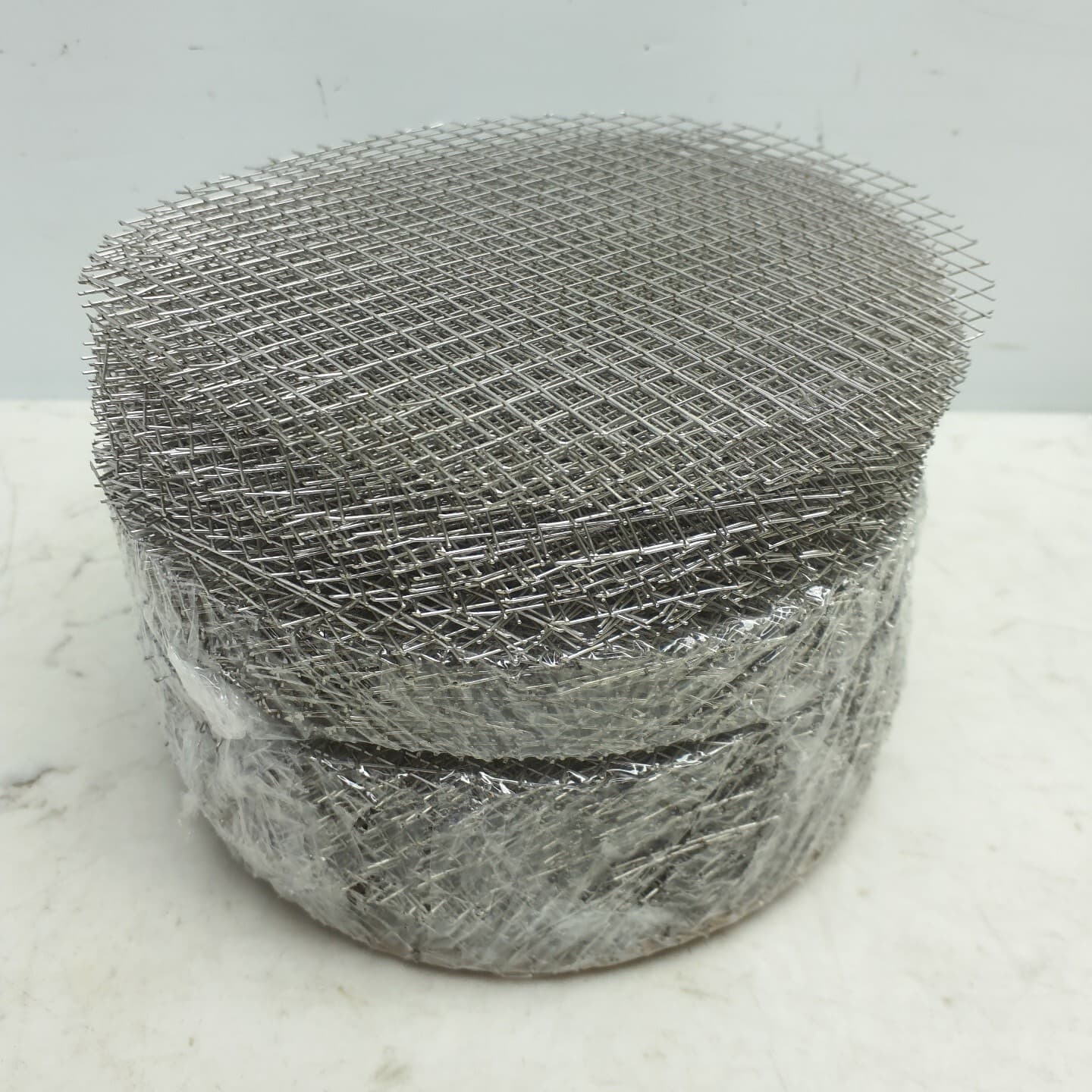 100 Pack 6" Stainless Steel Welded Wire 4 Mesh Circles .023" 304SS 6215009D 3