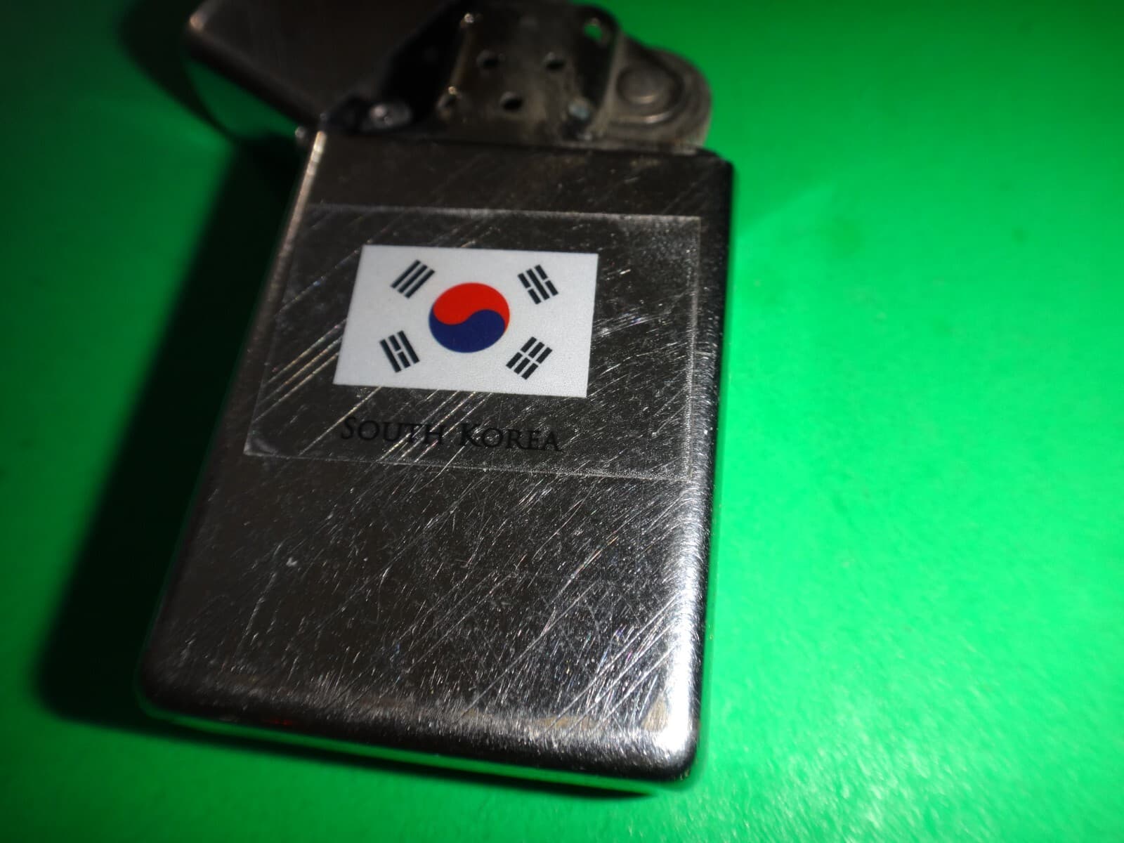Vintage Year 1970 Zippo Slim Lighter with Flag of SOUTH KOREA Decal Sticker 3