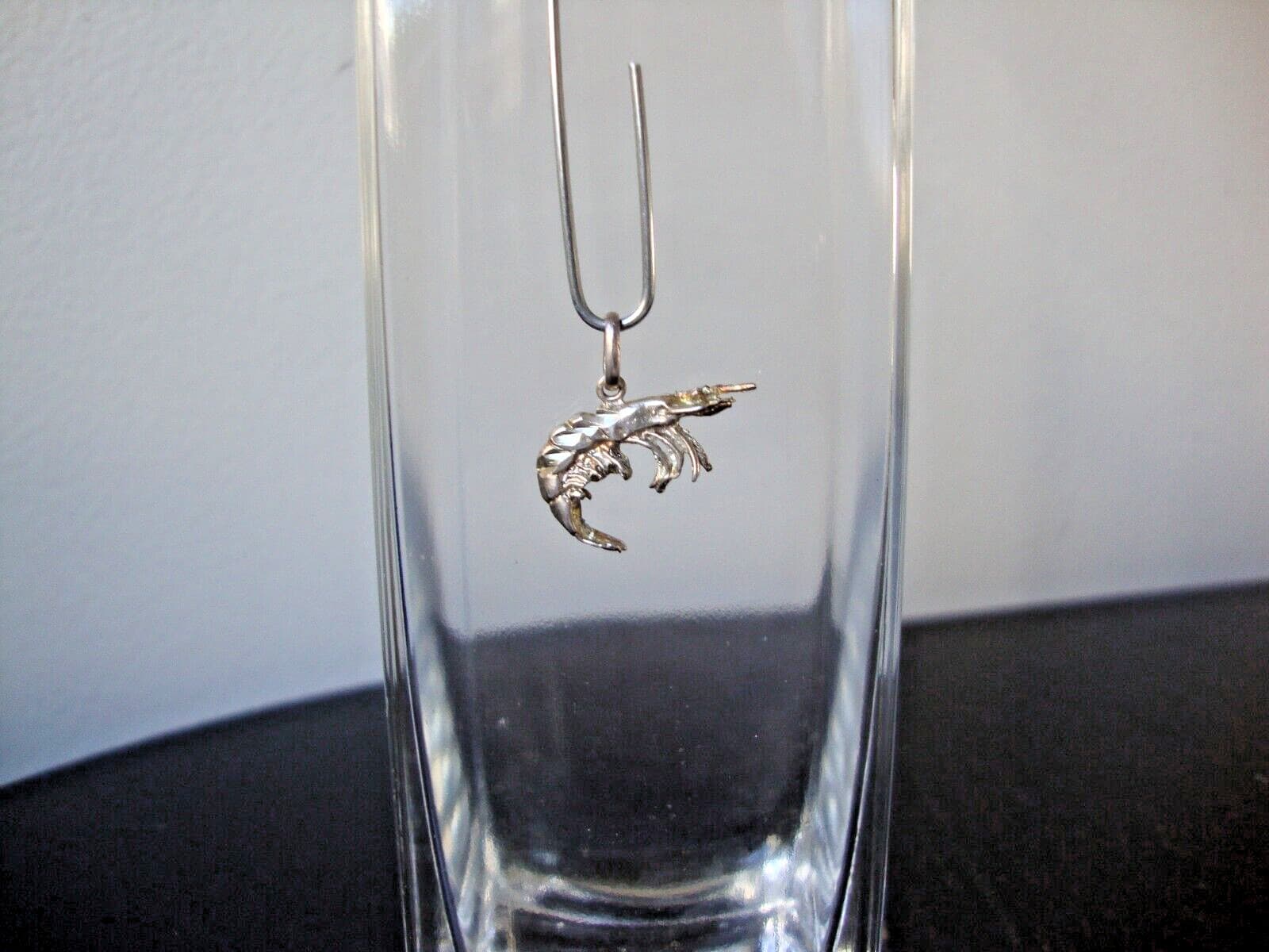 VINTAGE 2-SIDED 3D SHRIMP W/ DIAMOND CUTS STERLING SILVER STAMP 925 PENDANT