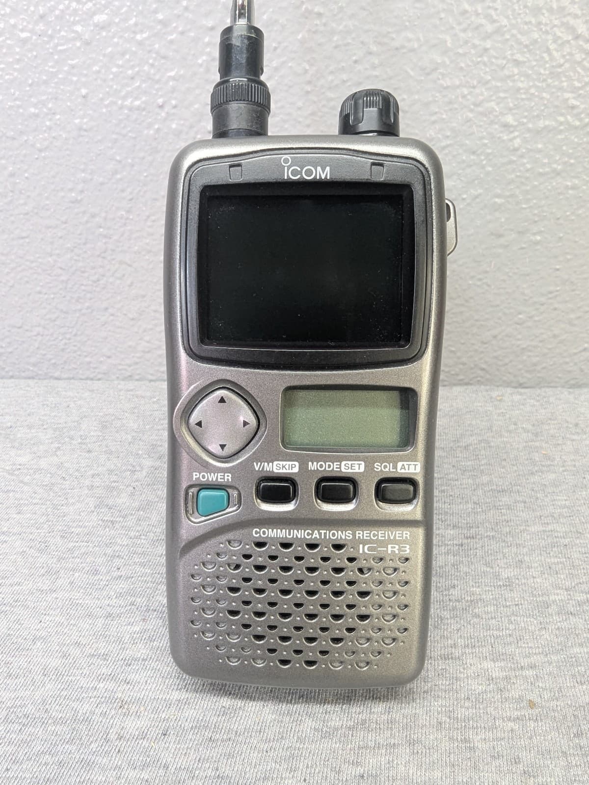 ICOM IC-R3 Handheld Wideband Communications Receiver .495 to 2450 MHz 4