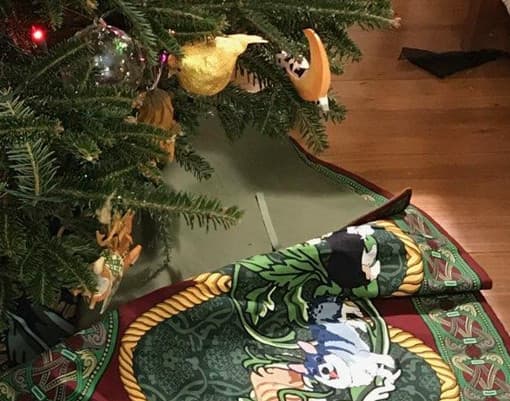 Corgi Tree Skirt (Pembrokes and Cardigans) 3