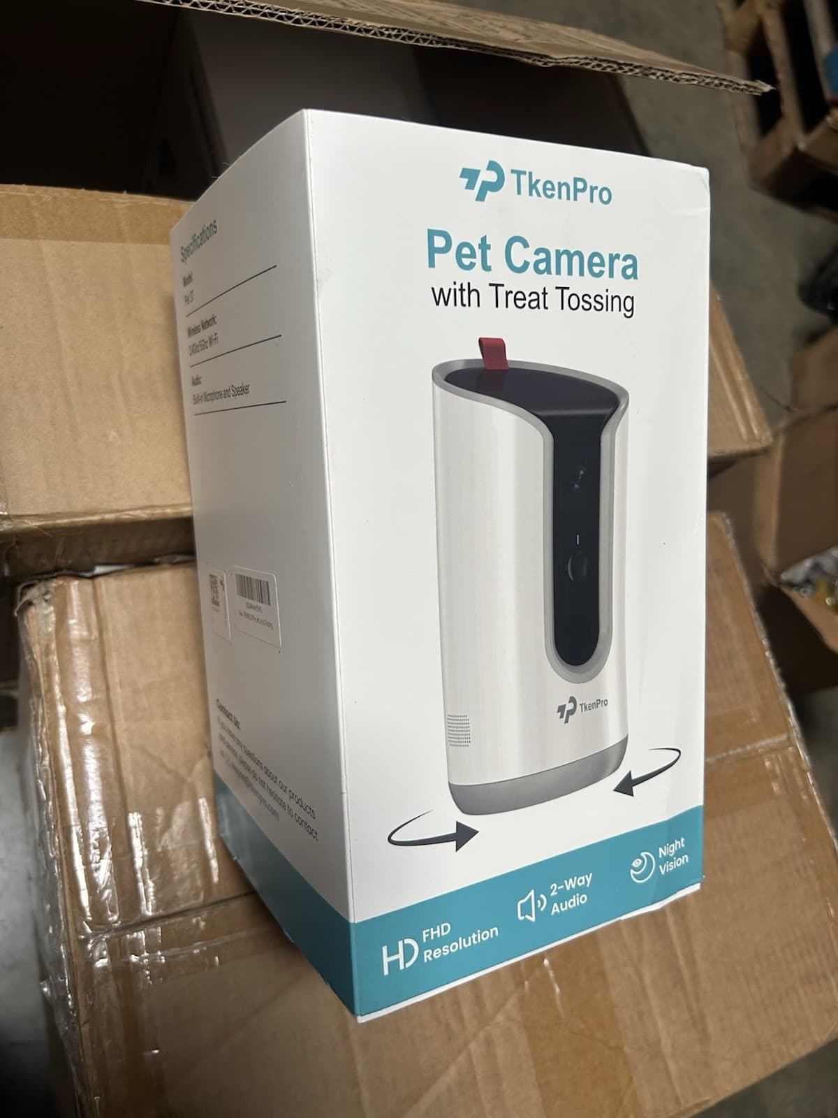 2K Pet Camera Treat Dispenser, 360°View Dog Camera with Phone App 5G&2.4G WiFi 3