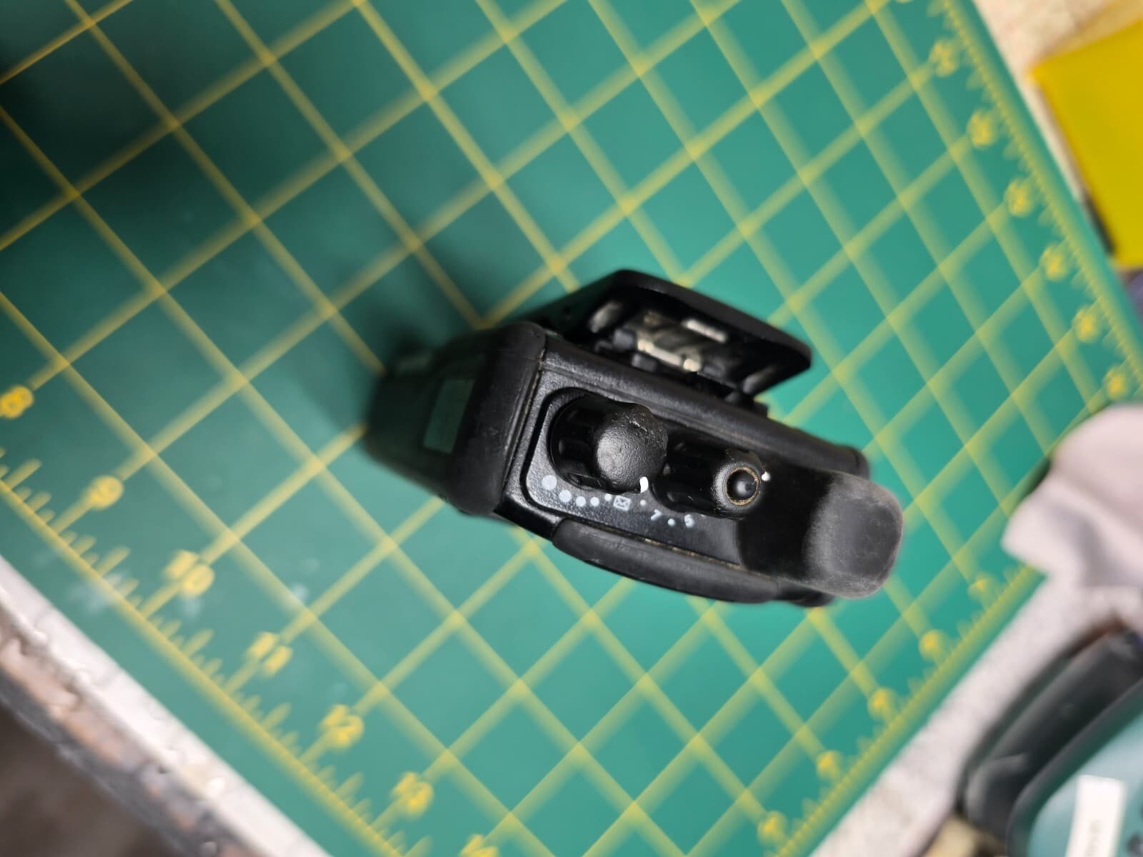 UNICATION G1 UHF PAGER RECEIVER w/ Charger and programmer  495-512 MHz USED 5