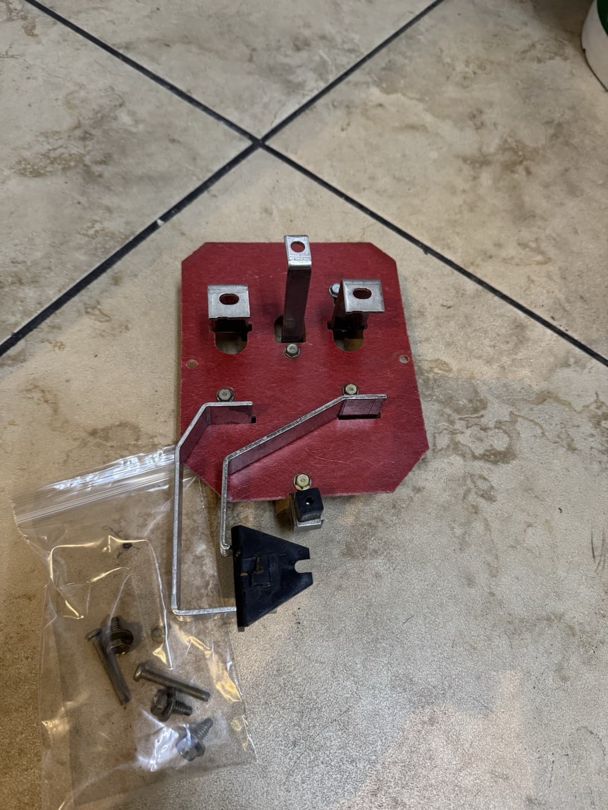 ITE Gould MM Meter Socket & Breaker buss Replacement Kit 2