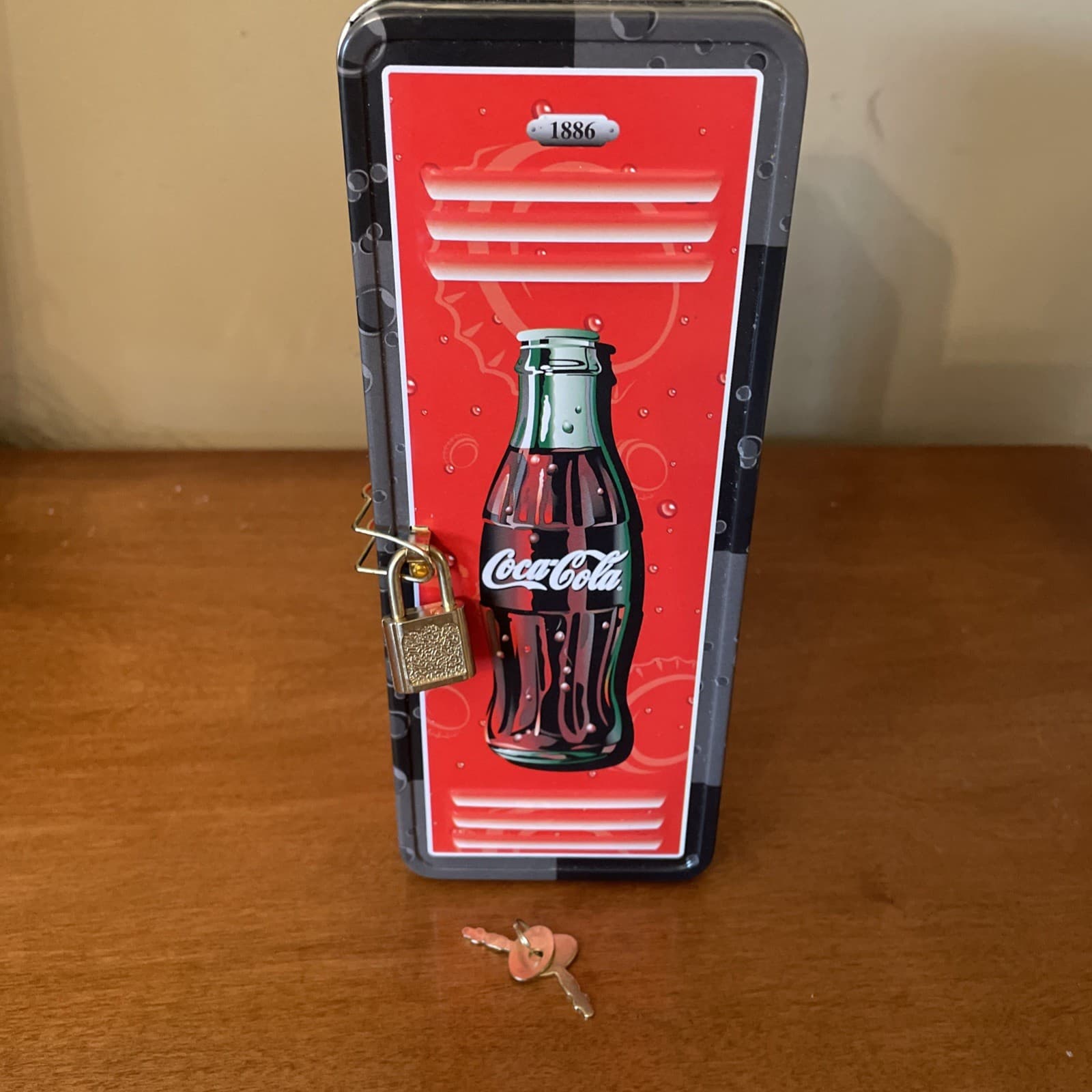 Vtg 2000 Coca-Cola Locker Style Tin Storage Box Collectible Lock & Key 8”x4”x3” 2