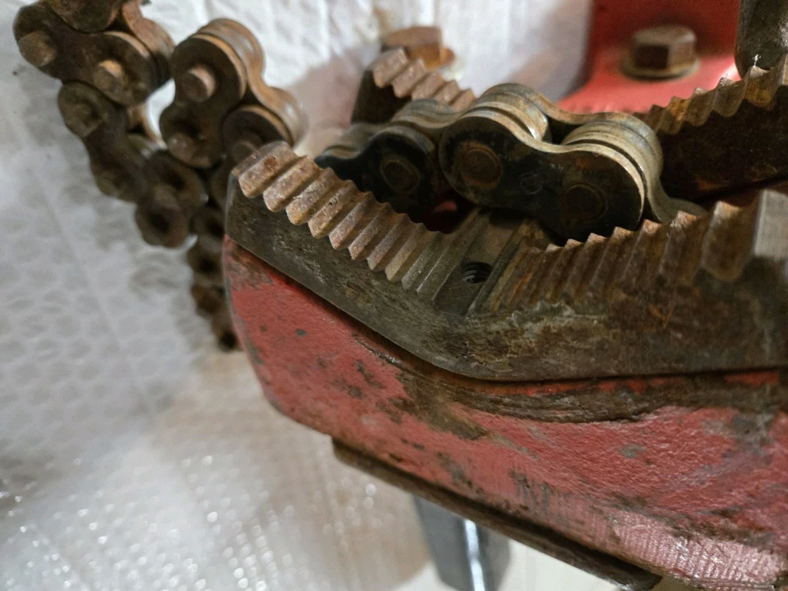 Ridgid BC-610 Pipe Chain Vise 1/4" - 6" -1" Pipe Bender. 2"Reese Mounted . 5