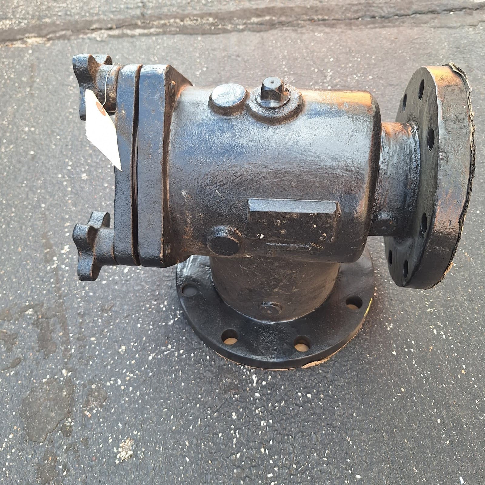 0600-125SFIM-42 SSI Strainer: 6 in, 13 in Lg, Cast Iron, FF Flange, 20 mesh, 2