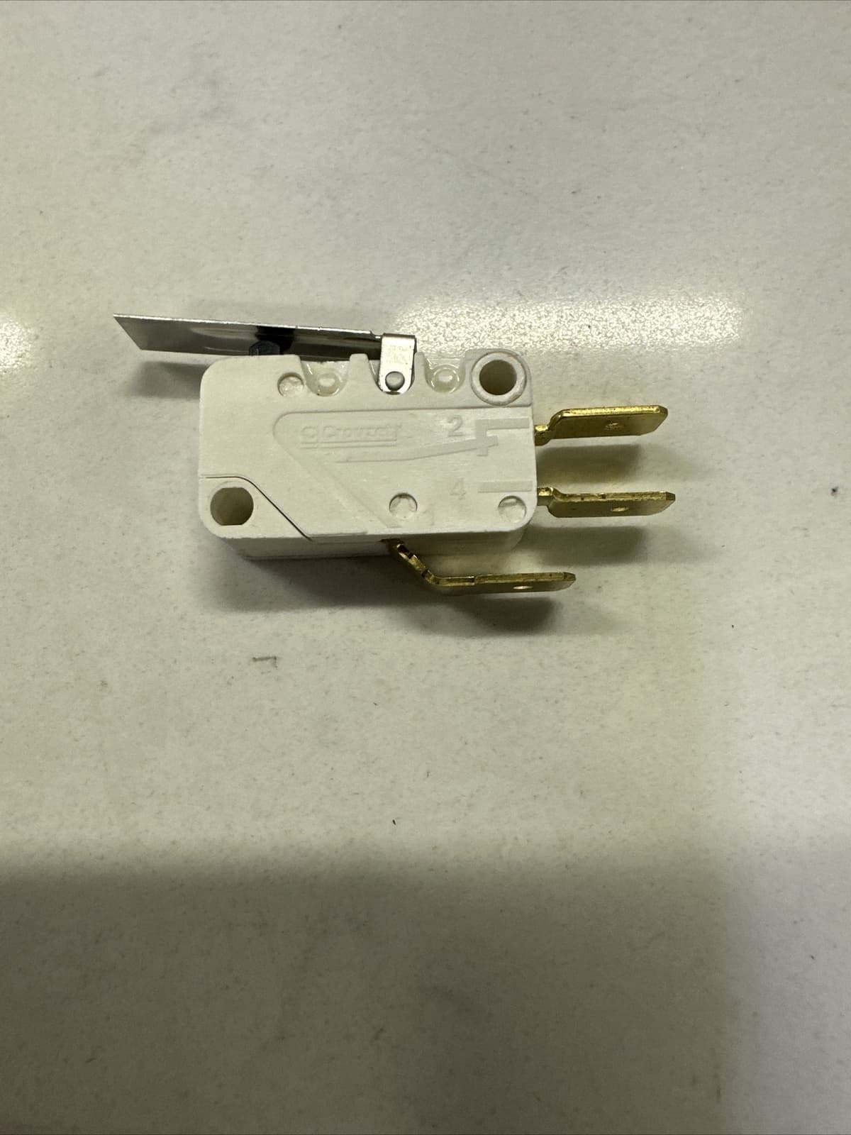 Crouzet u83161.3 limit switch 250v Brand New LRG QTY  S51 2