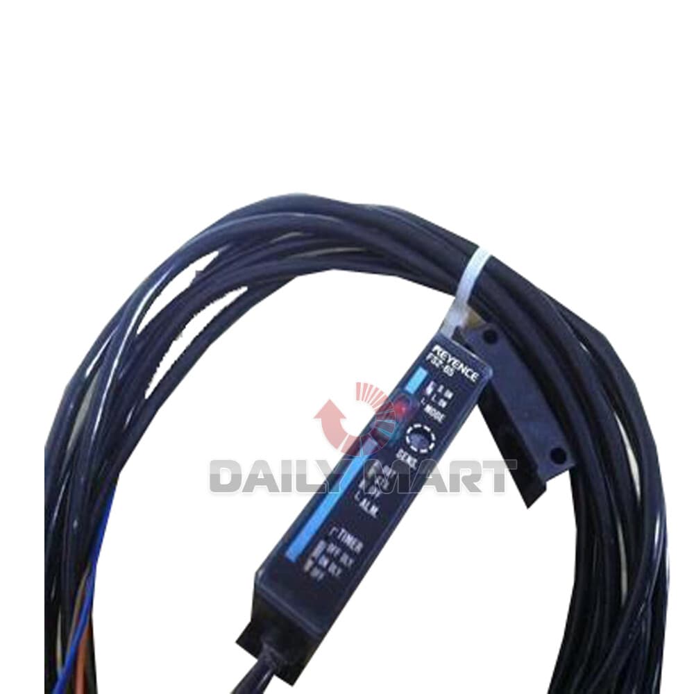 New In Box KEYENCE FS2-65 Fiber Optic Sensor 3