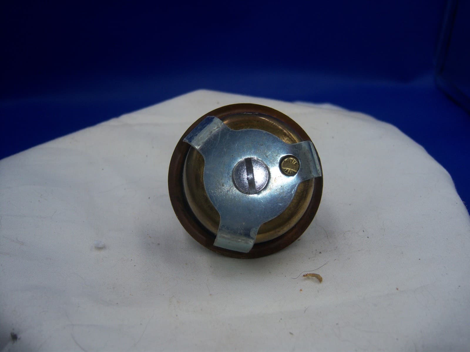 LT - 1940-50's 4 3/8" Japan Black Glass Tabletop Art Deco Cigarette Lighter 2