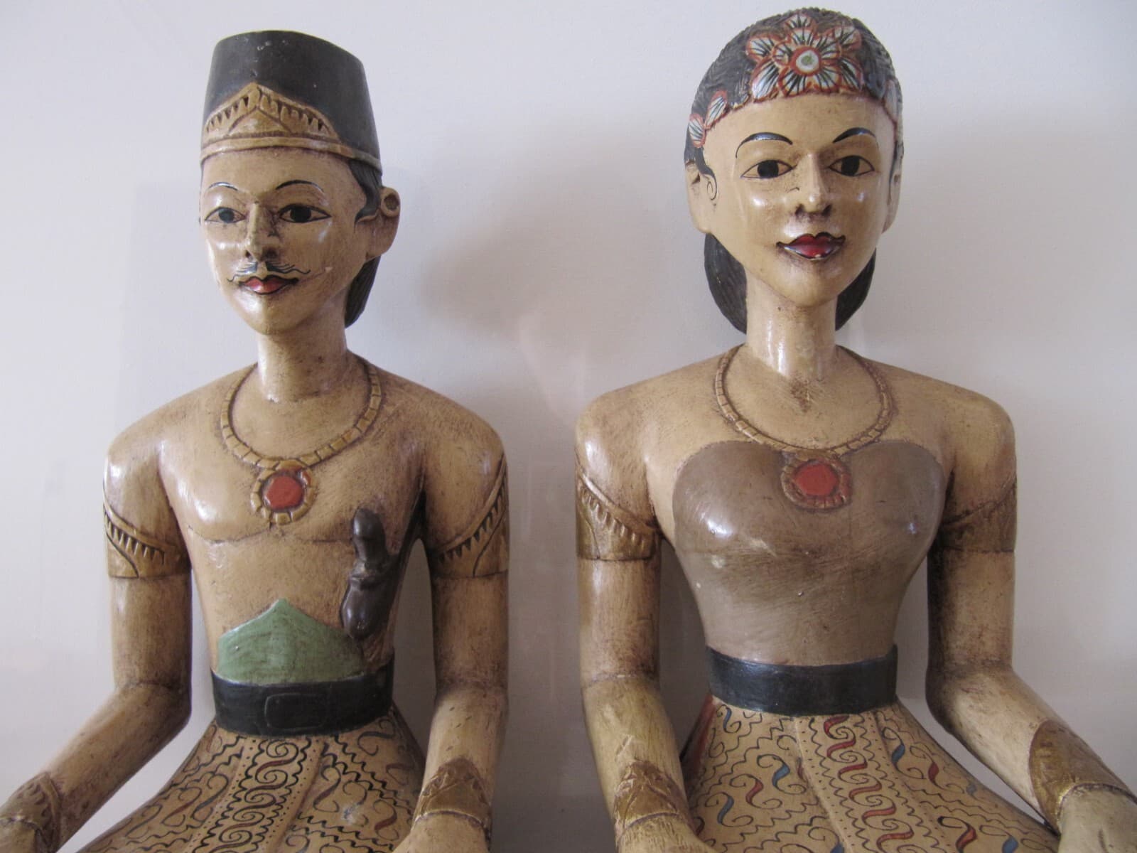 PAIR  Vintage Indonesian Loro Blonyo Wooden Wedding Sculpture Statues 2