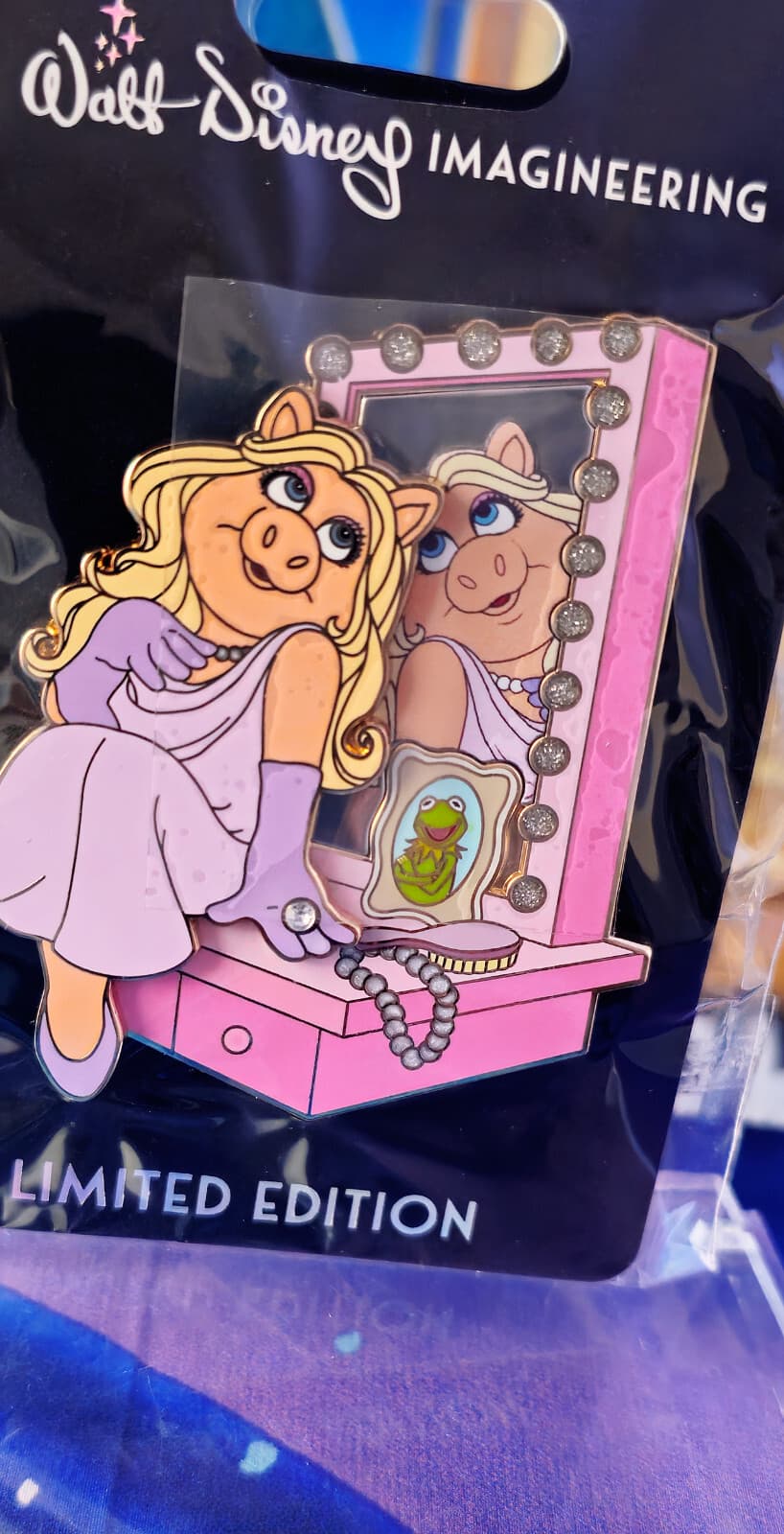 Disney WDI Pin - Vanities Miss Piggy - LE 300 The Muppets Heroines 2