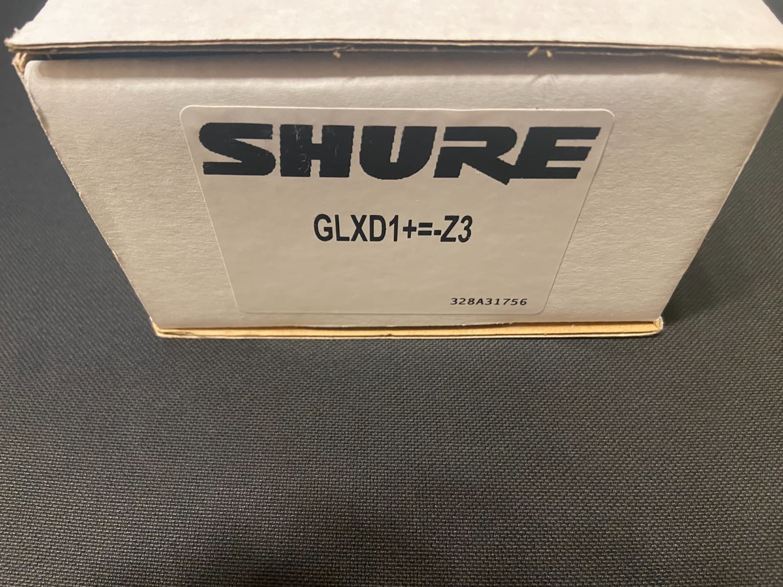 Shure GLXD1+ Digital Wireless Dual Band Bodypack Transmitter (glxd1---z3)
