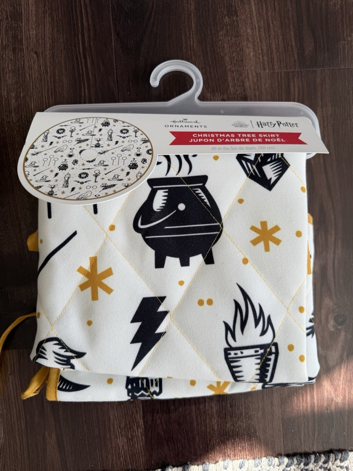 Hallmark HARRY POTTER Christmas Fabric Tree Skirt Quilted 40" Round NEW + TAG