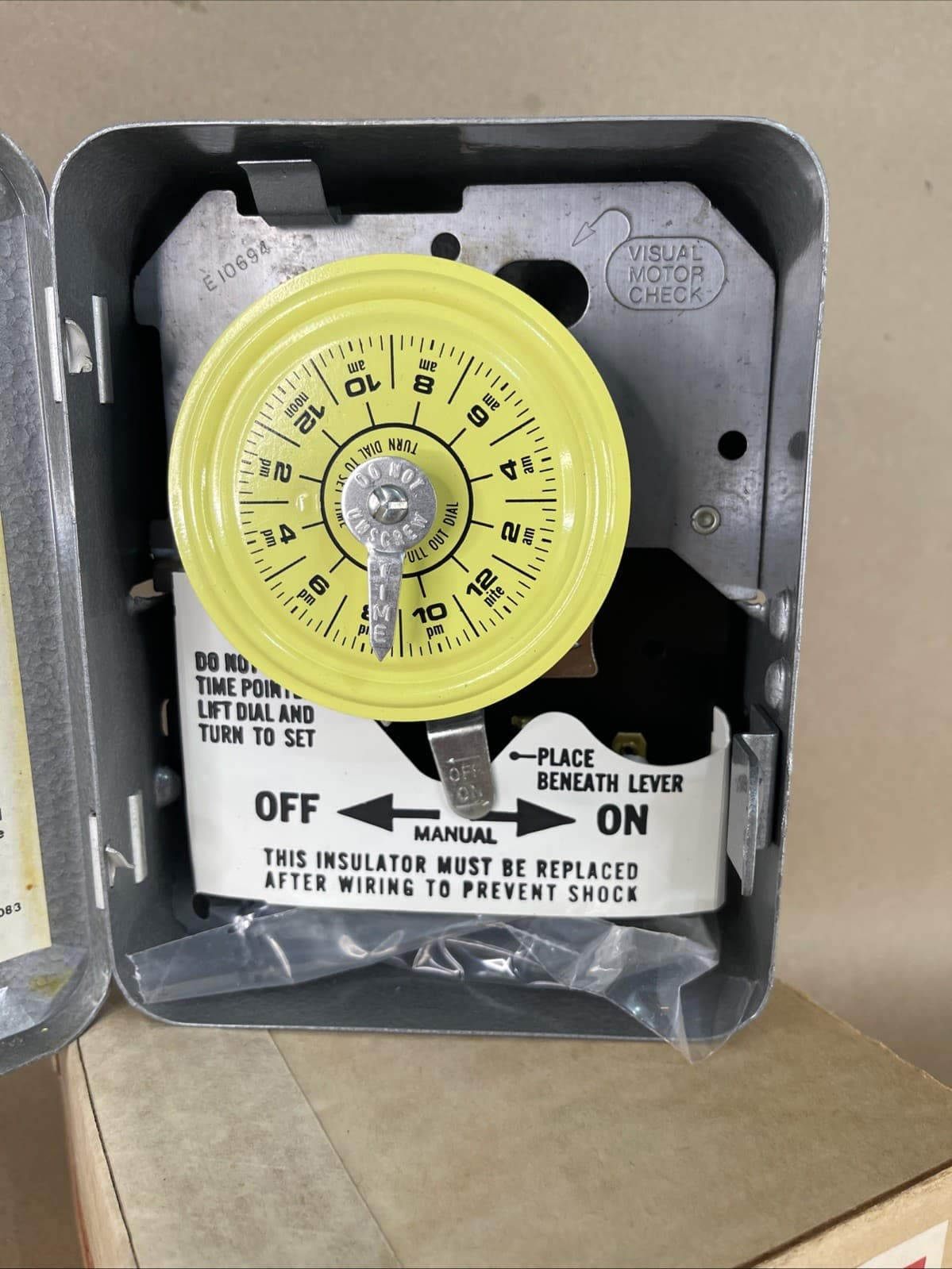 Dayton Time Switch Box Model 2E351  Electric Timer W Manual 4