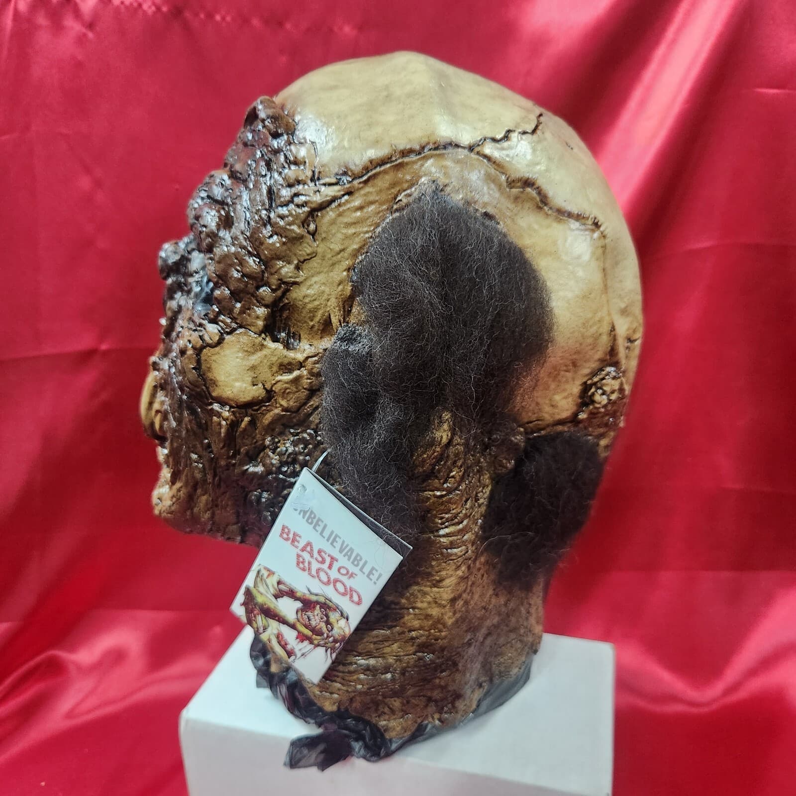 Beast of Blood Beast Mask - Trick or Treat Studios 5