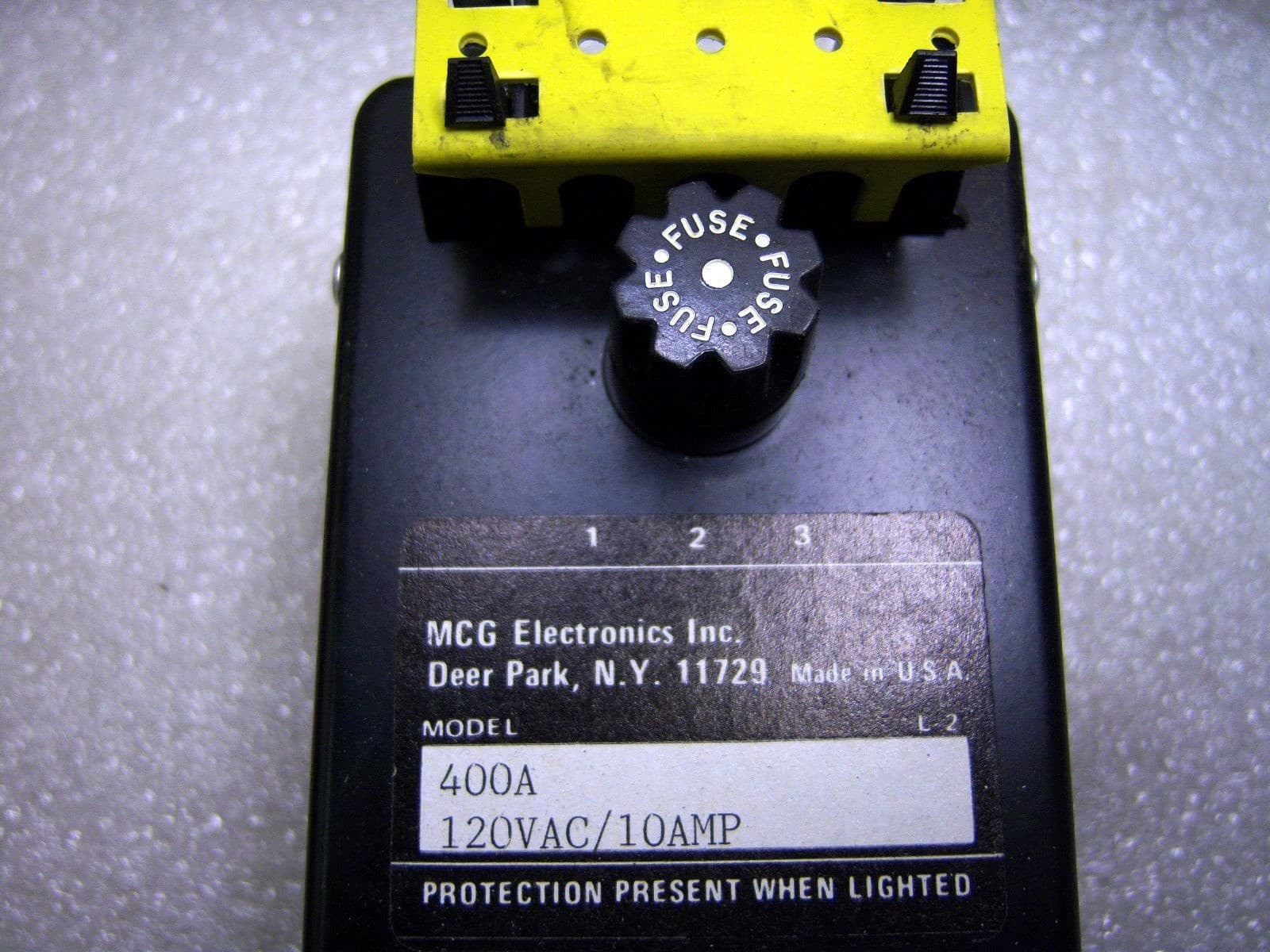 Mcg Electronics Model 8805 400A 120Vac 10 A Power Surge Protector 2