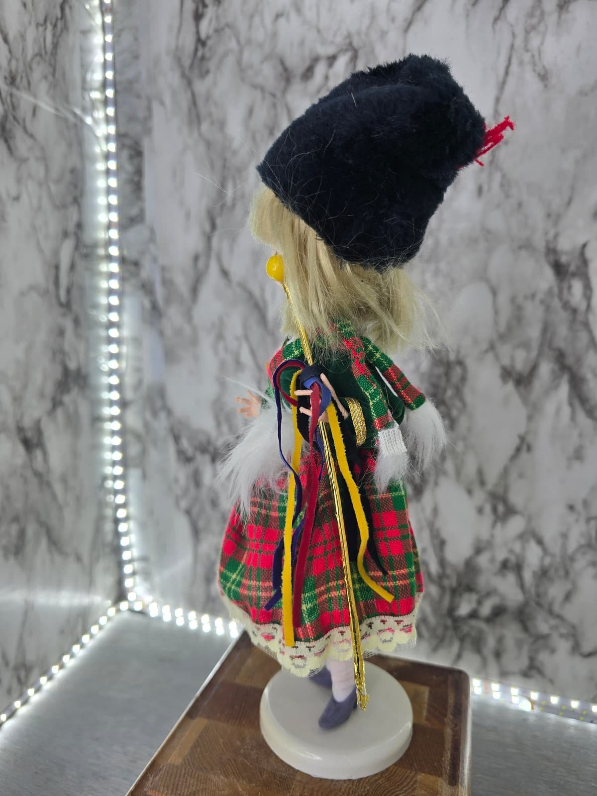 1960s Bradley styled Scottish Souvenir Doll, made in Korea 6