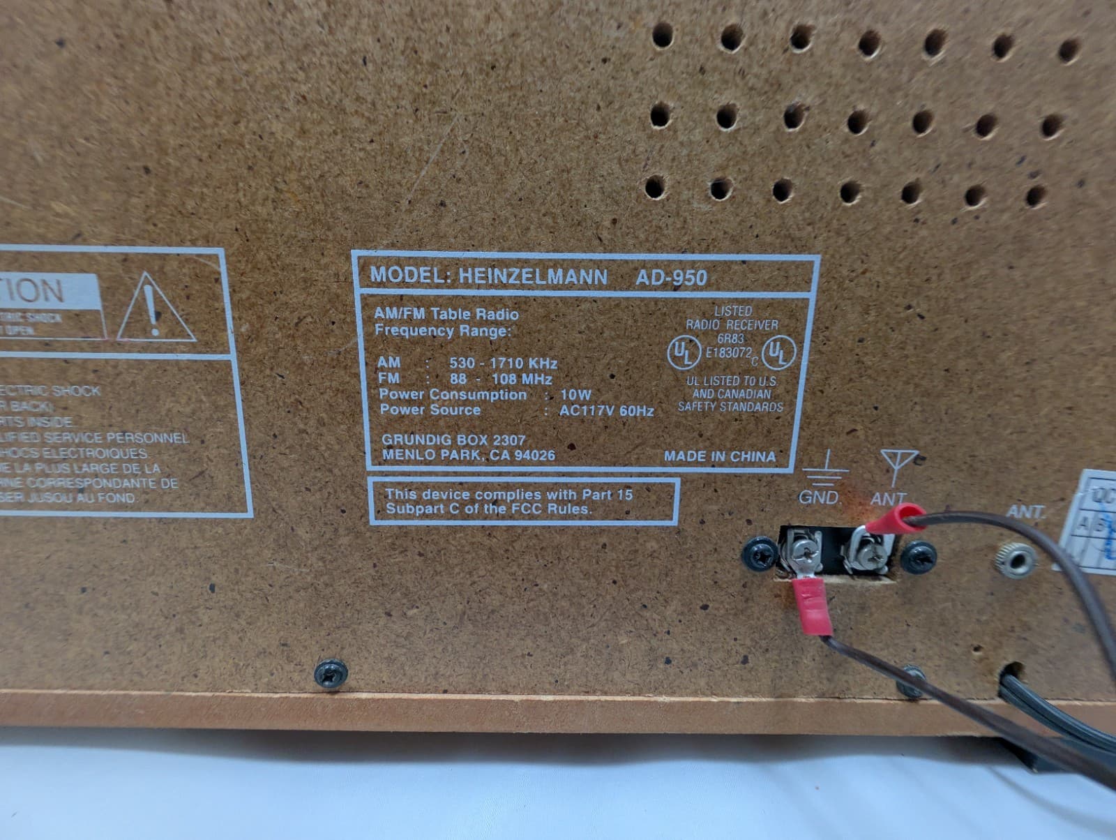 Grundig Classic Heinzelmann AD-950 Am/FM Radio 4
