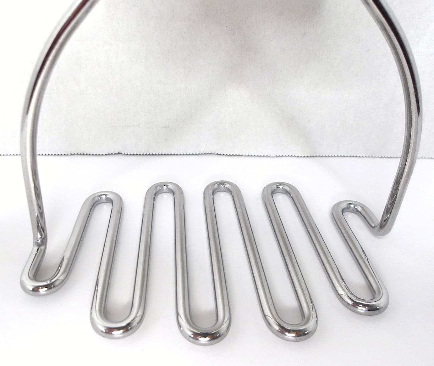 KitchenAid Masher, Soft Grip, Black, 10 in 2