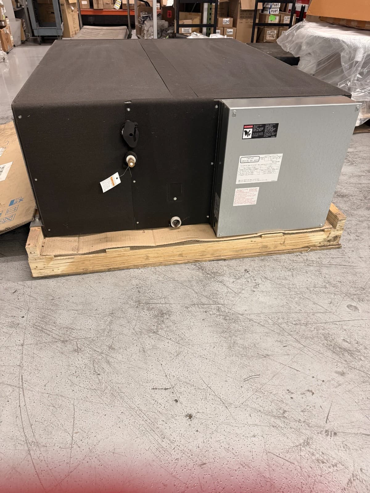 Daikin 6 Ton Indoor Fan Coil Unit, Ducted VRV Fan Coil (FXMQ72MFVJU) 3