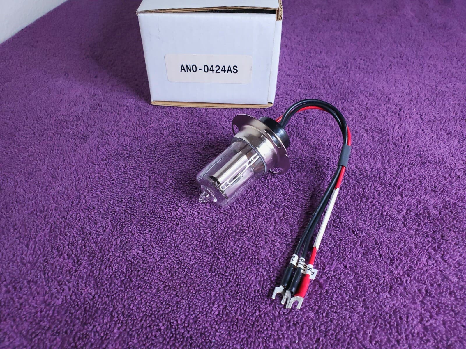 Hitachi AN0-0424AS Replacement Bulb Deuterium Lamp NEW 