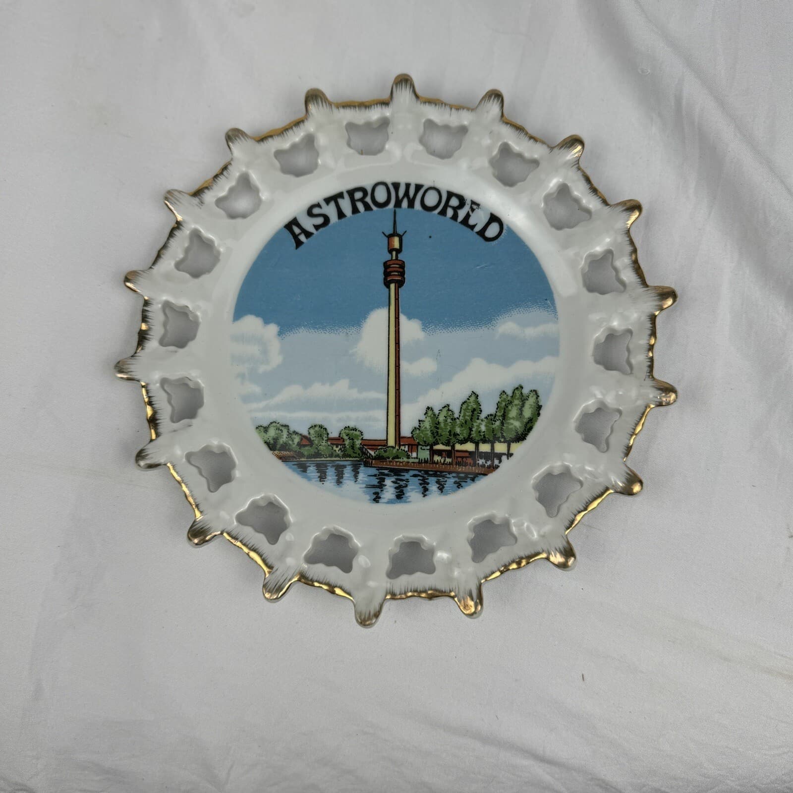 VTG Collectors 3 Plate Set - San Francisco Las Vegas Astroworld Destination 3