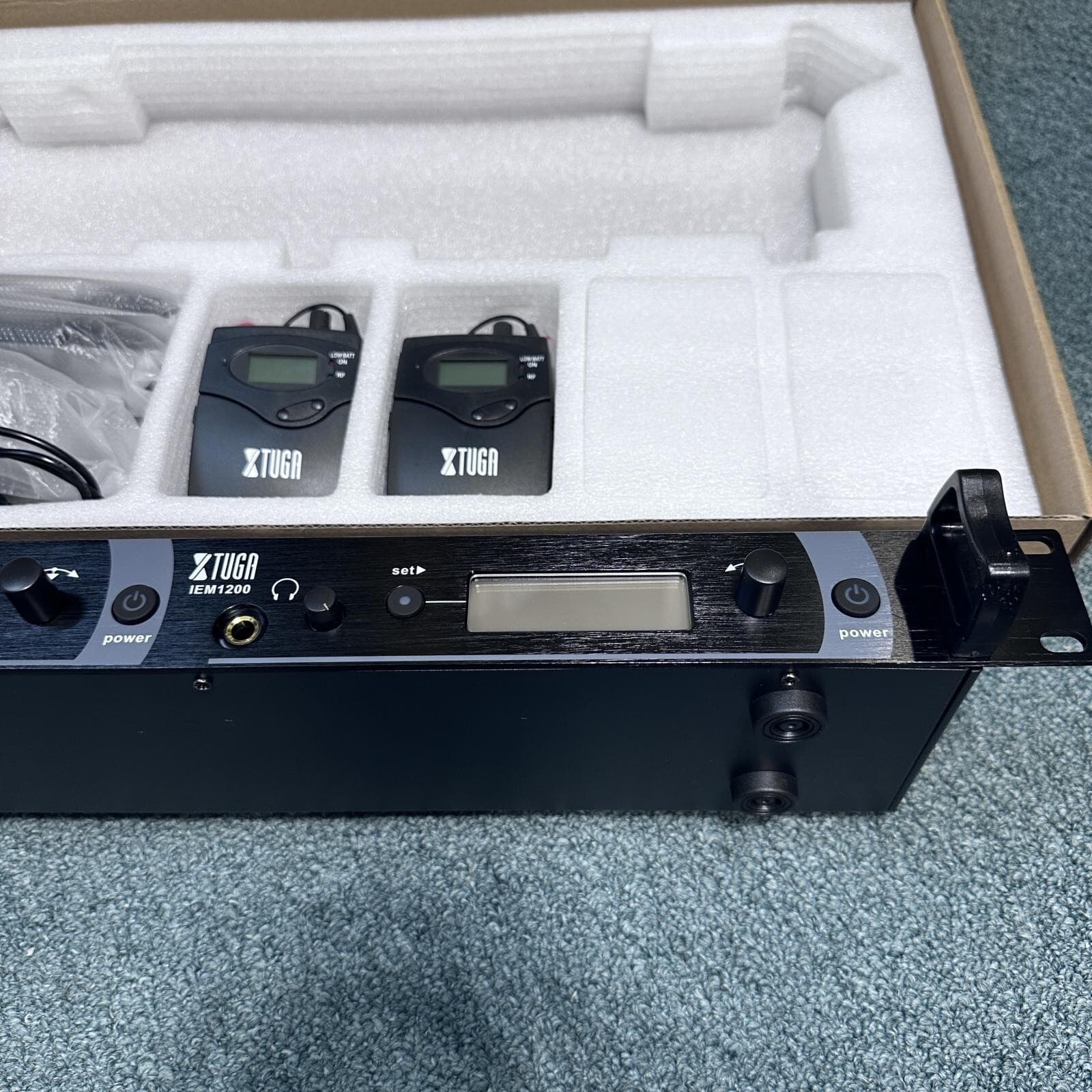 XTUGA IEM1200 Wireless in Ear Monitor System 2 Channel 2/4 Bodypacks Monitoring 4