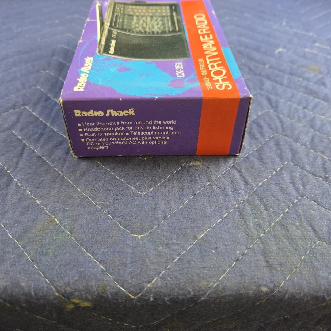 VINTAGE 1995 RADIO SHACK DX-351 12 BAND AM/FM/LW SHORTWAVE RADIO 4