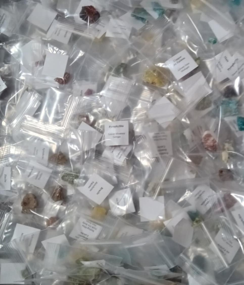 25 piece Bulk Micromount Thumbnail Mineral Collection 2