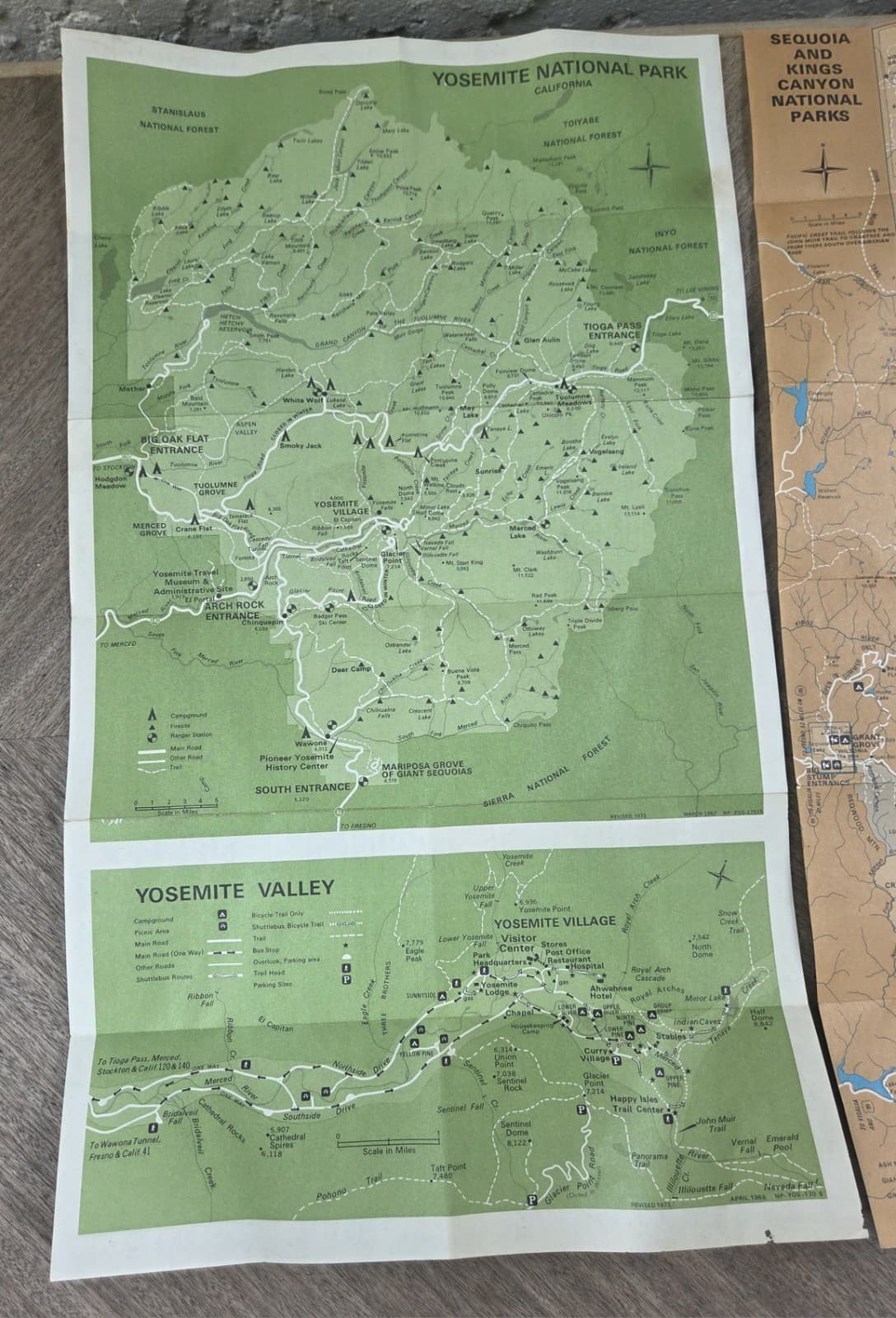 1970's Yosemite & Sequoia National Park California US Dep of Maps Brochure  2