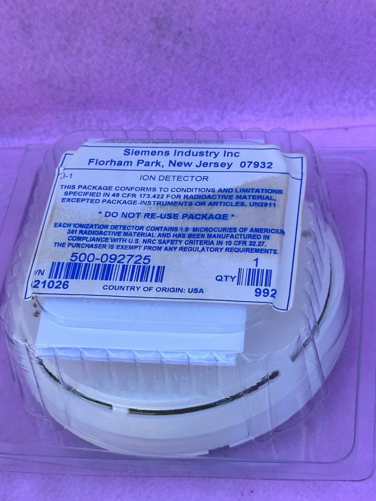 Lot Of 1. SIEMENS ILI-1 SMOKE DETECTOR