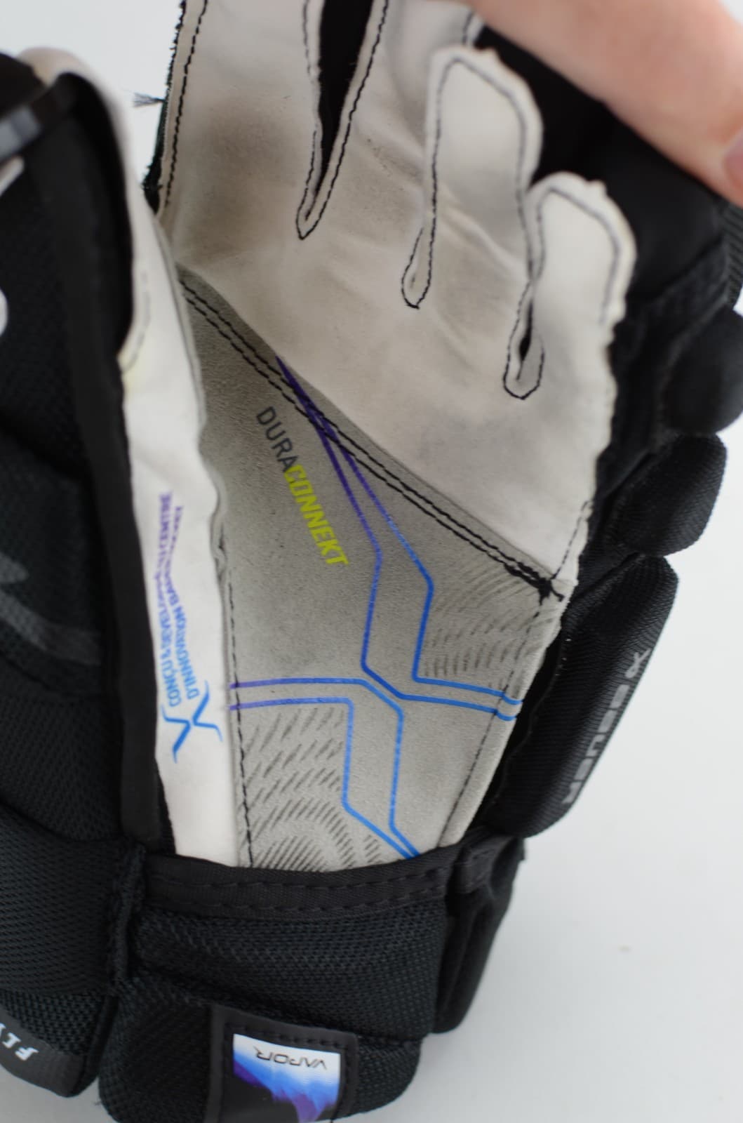 Bauer Vapor Flylite Ice Hockey Gloves Black Intermediate Size 12 (0925-5097) 5